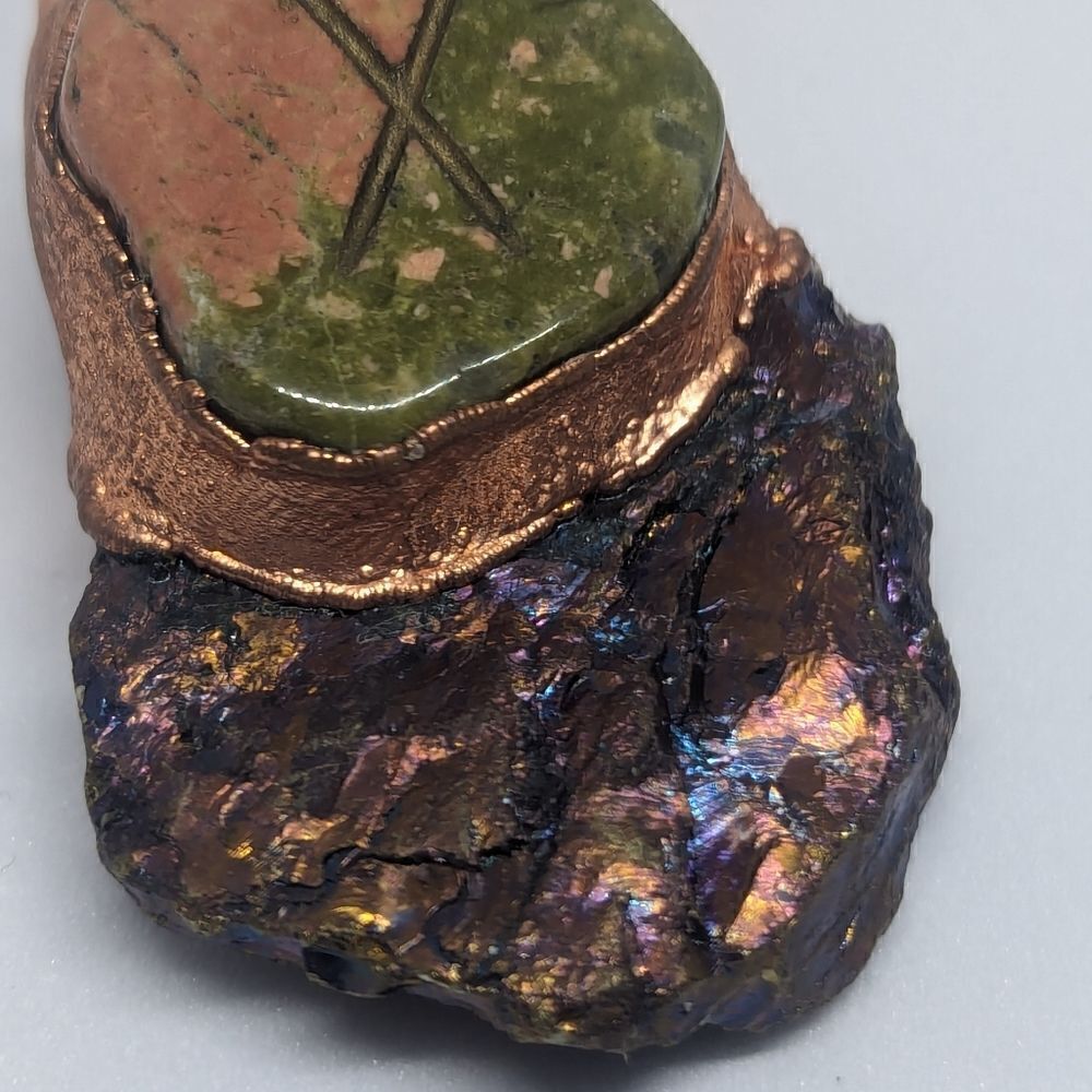 'Ameliana' Unakite Rune, Bornite & Ruby Necklace - Picture 5 of 9